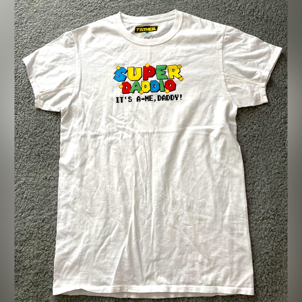 Super Daddio Father Athletic Mario Bros Men’s White Tee Size M